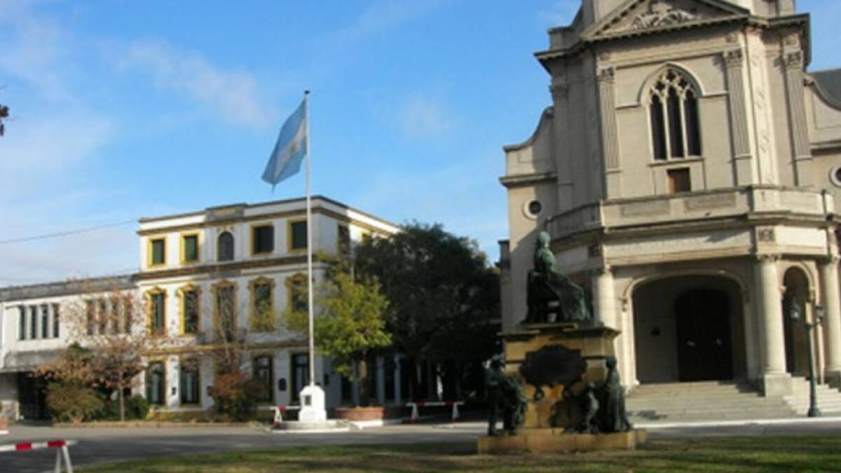Colegio Euskal Echea de la localidad de Llavallol, AGENCIA NA