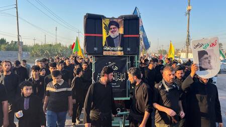 Homenajes a Hasán Nasrala, líder de Hezbollah asesinado por Israel. Foto: Reuters.