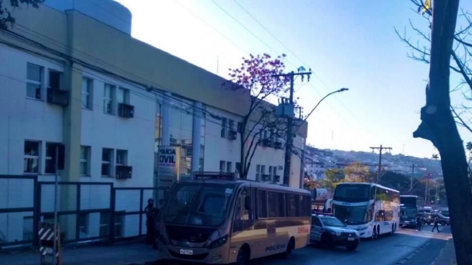Micro de Boca en la comisaría de Belo Horizonte en Brasil.