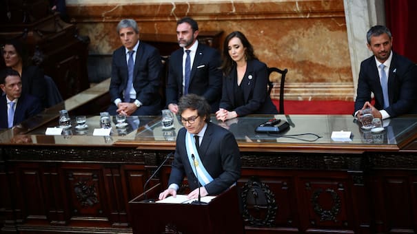 Milei volvió a Buenos Aires con una hoja de ruta definida: cuándo podría sancionarse el Presupuesto 2026