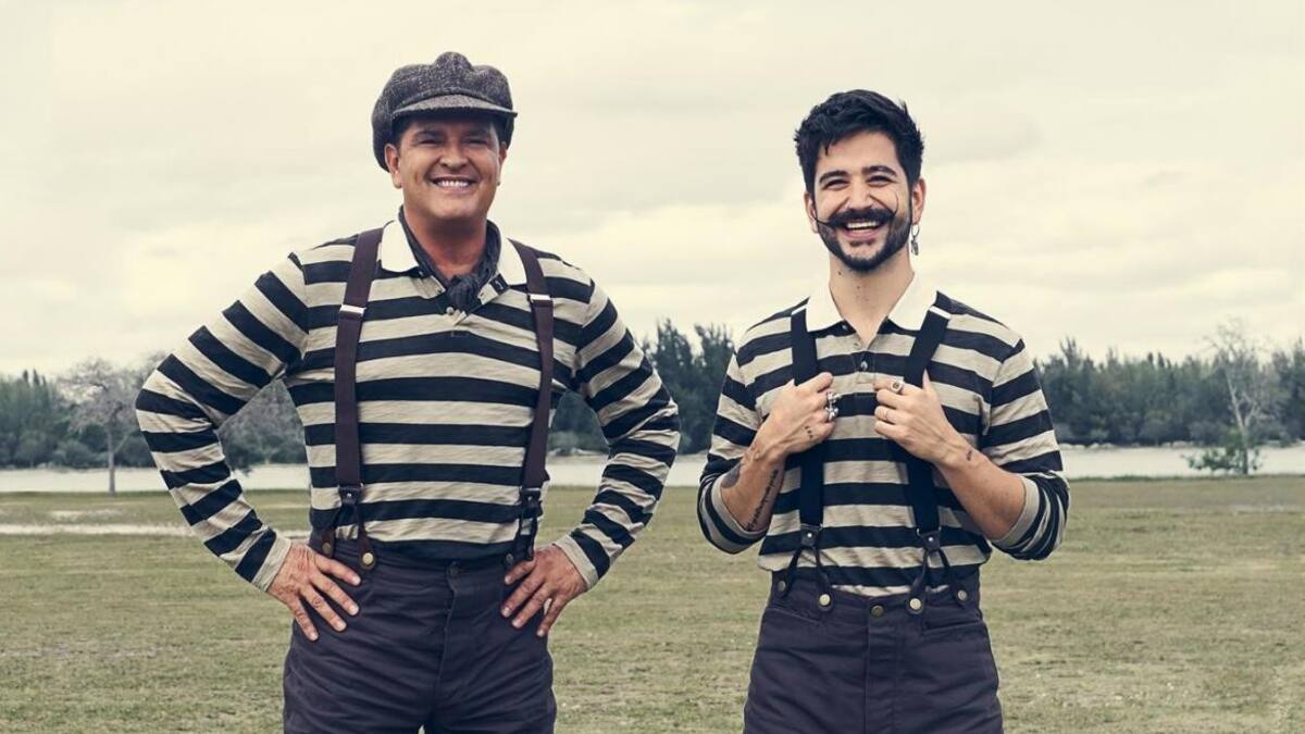 Carlos Vives y Camilo cantan y juegan juntos al fútbol en "Baloncito viejo"