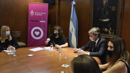 Gobierno, empresarios, reunión por turismo, NA