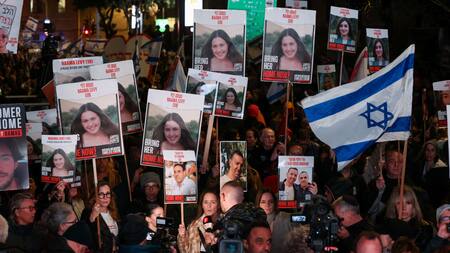 Marcha en Israel por la liberación de los rehenes. Foto: Reuters.