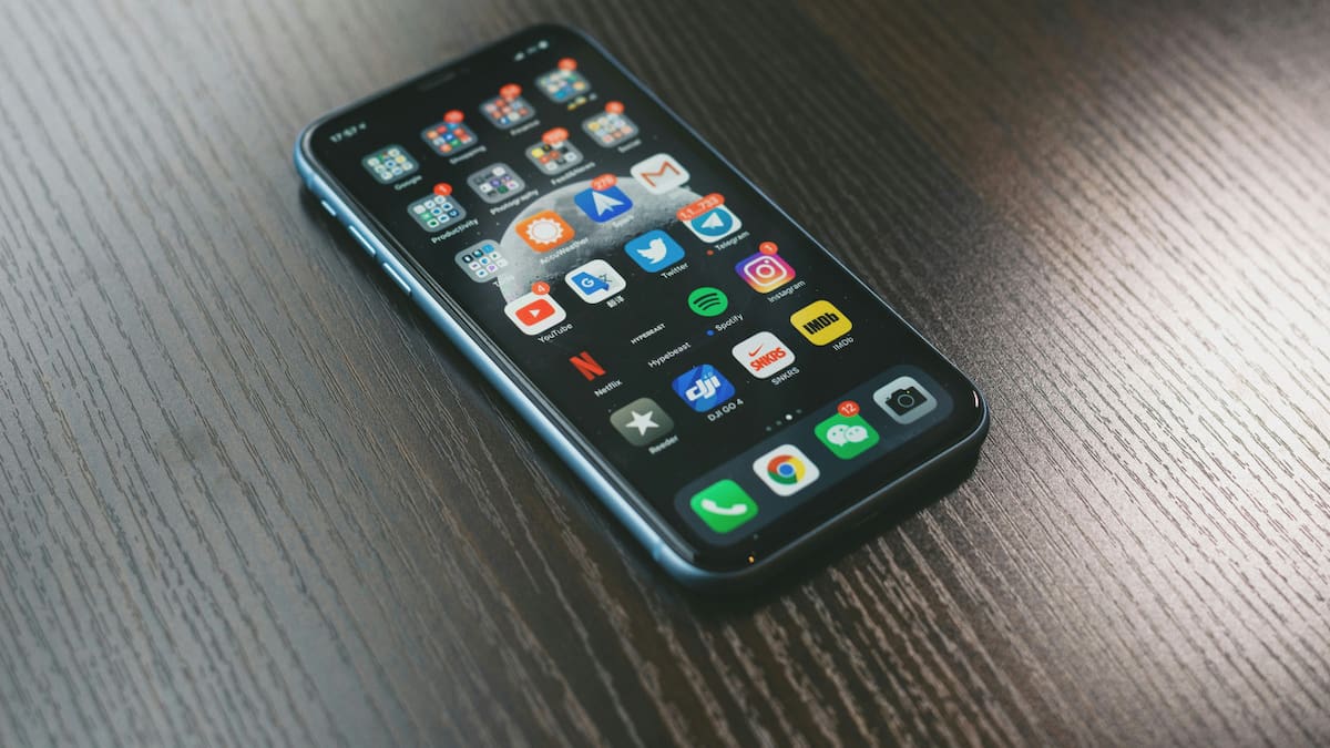 Por qué el celular se reinicia constantemente y cuál es la solución