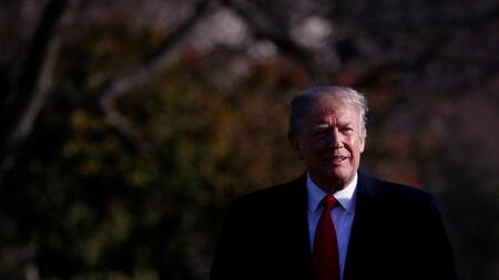 Fox, NBC, CNN y Facebook retiran anuncio "racista" de Trump contra inmigrantes