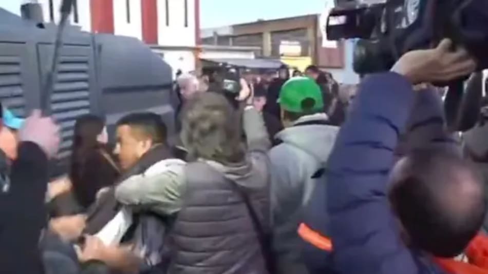 Incidentes en la previa al acto de Javier Milei en Moreno.