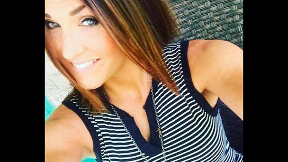 Stephanie Peterson - detienen a profesora de ciencia por seducir a su alumno de 14 años