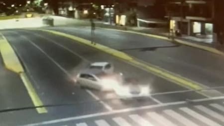 Violento choque en Libertador. Foto: NA.