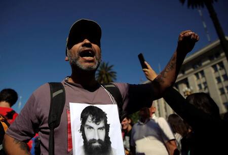 Marcha por Santiago Maldonado en Plaza de Mayo (REUTERS)