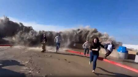 Una ola gigante golpeó las costas de California. Foto: Captura video.