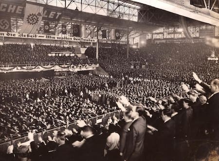 Acto del Partido Nazi en el Luna Park. Foto: AGN