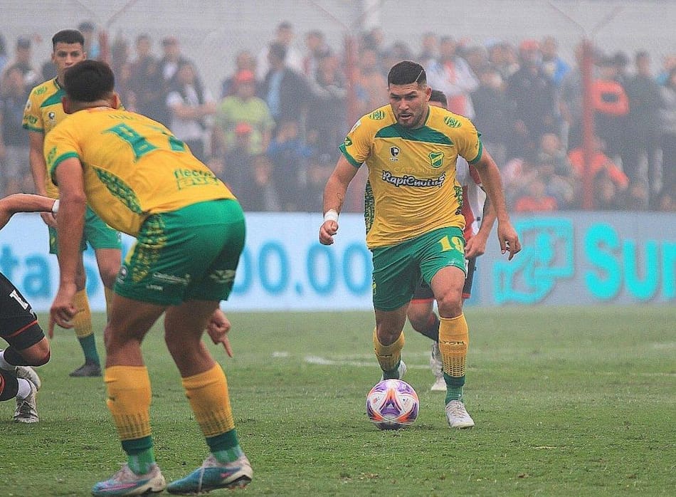 David Barbona; Barracas Central vs. Defensa y Justicia. Foto: Twitter @ClubDefensayJus.