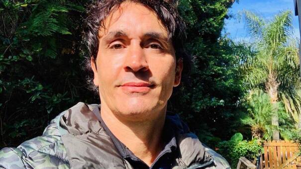 Sebastián Estevanez mostró su rostro tras accidente con bidón de alcohol