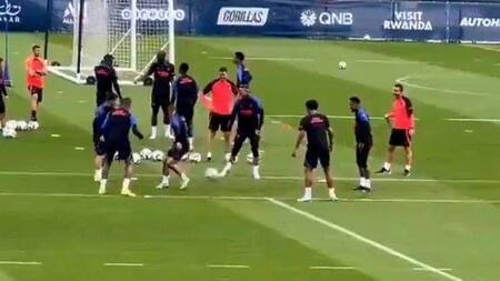 Messi, Neymar y Mbappé humillaron a Verratti. Foto: captura de video.