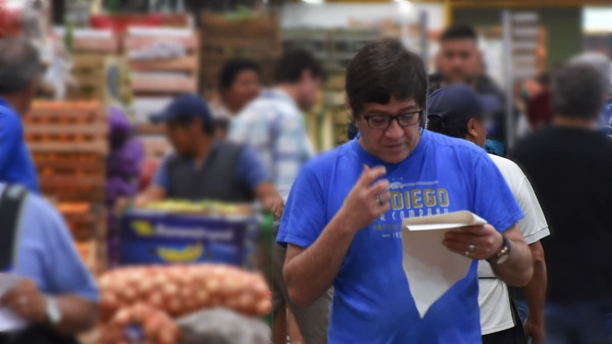 Las diferencias de precios entre el Mercado Central y los supermercados pueden superar el 50% en algunos productos de la canasta básica.