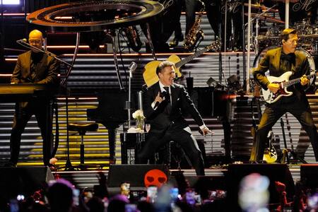 Luis Miguel en el Campo de Polo. Foto: Martin Bonetto/Fenix.