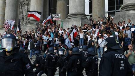 Coronavirus en Alemania, manifestaciones negacionistas por las calles de Berlín, Reuters