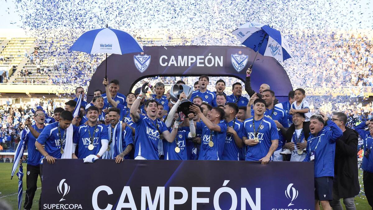 Vélez campeón de la Supercopa Argentina.