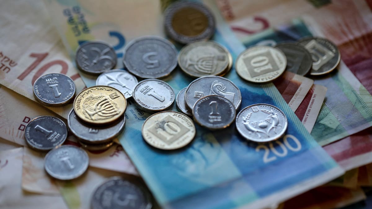 Shekels, dinero israelí. Foto: Reuters.