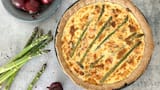 Tarta de espárragos sin gluten: receta rápida, fácil y saludable para cuidarse en el verano