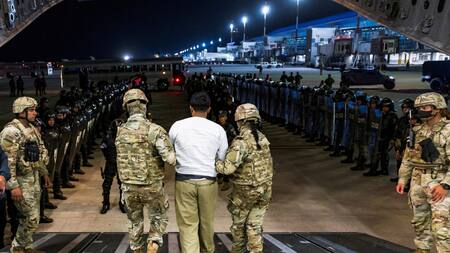Deportaciones de inmigrantes venezolanos vinculados al Tren de Aragua. Foto: Reuters