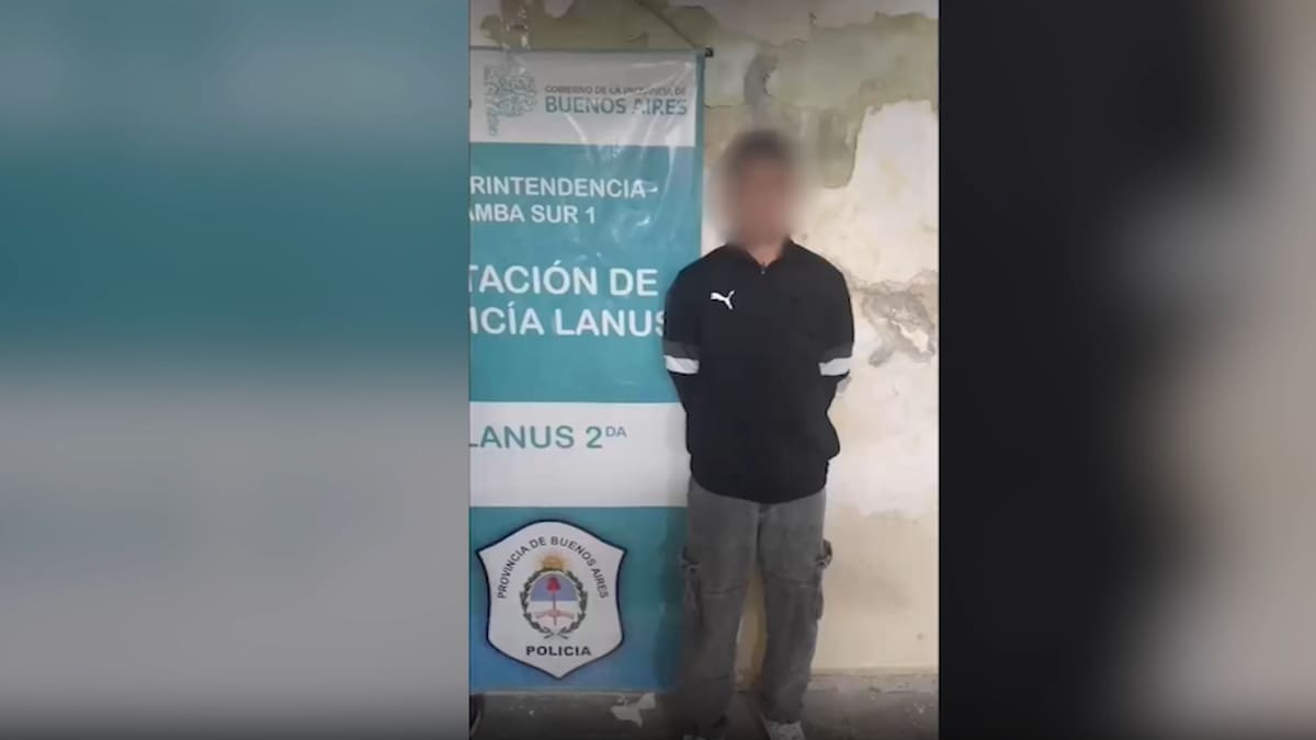 Gracias a la intervención del Centro de Monitoreo de Lanús, se detuvo a dos delincuentes que habían robado una camioneta