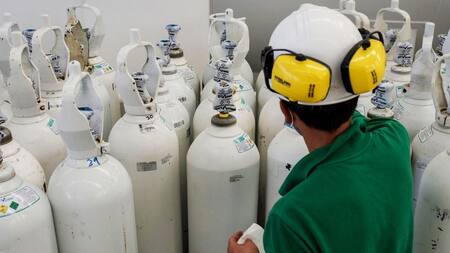 Oxígeno, producción de oxígeno, tubos de oxígeno, Foto Noticias de Bariloche