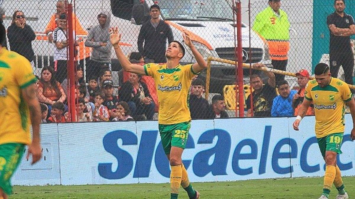 Tomás Cardona; Barracas Central vs. Defensa y Justicia. Foto: Twitter @ClubDefensayJus.