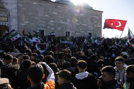 Manifestaciones de sirios en Estambul, Turquía. Foto: Reuters.