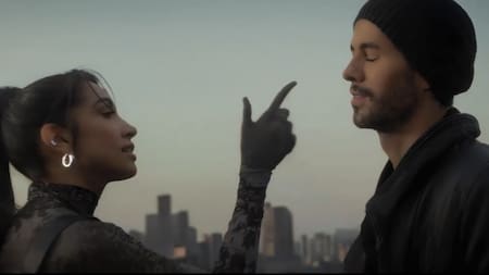 María Becerra y Enrique Iglesias. Foto: Captura de pantalla.