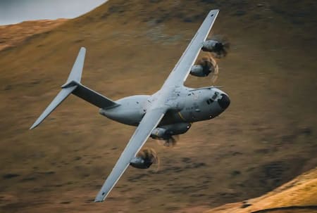 Avión de transporte A400M de la Real Fuerza Aérea Británica. Foto: Zona Militar