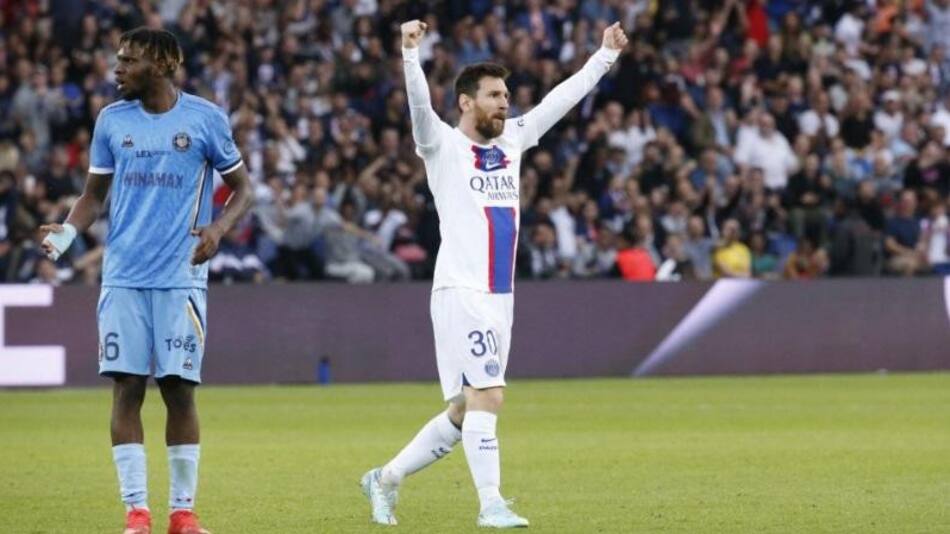 Lionel Messi festejando su gol. Foto: NA