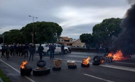 Protestas de chóferes en General Paz, km. 17. Foto: NA.