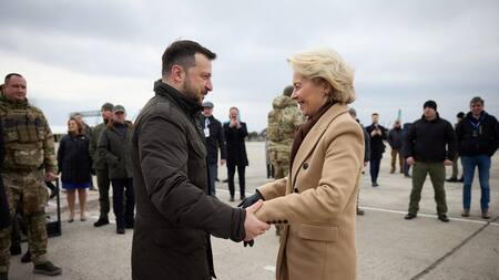 El presidente de Ucrania, Volodymyr Zelenskiy, recibe a la presidenta de la Comisión Europea, Ursula von der Leyen