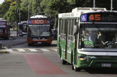 Aumento en los boletos de colectivos, a partir de mayo. Foto: NA (Juan Vargas)