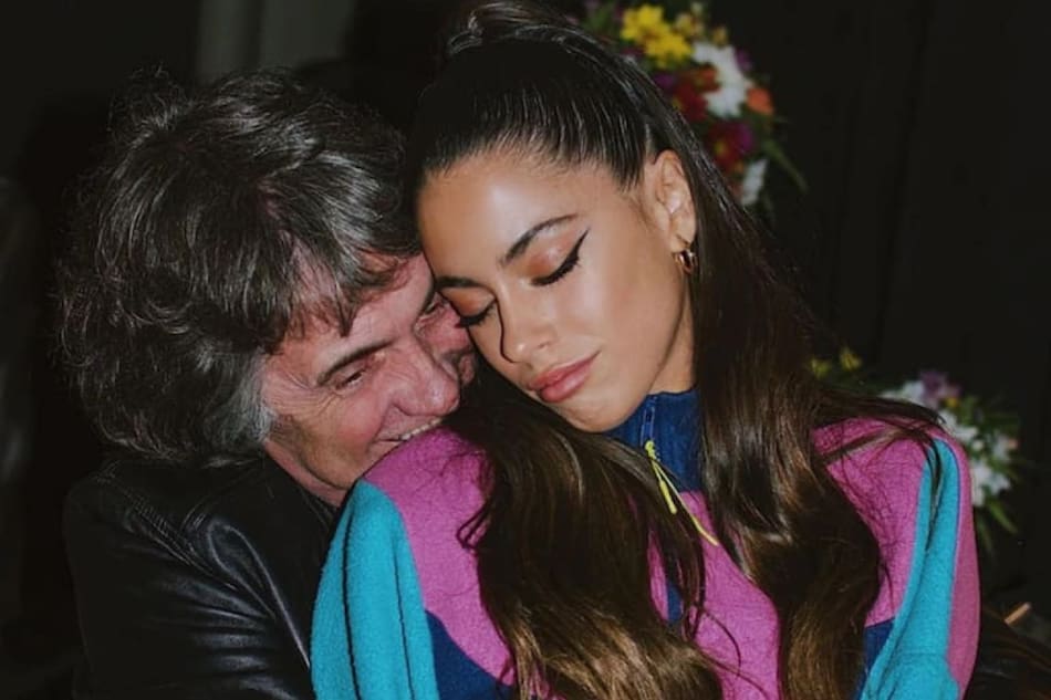 Tini Stoessel y Alejandro Stoessel. Foto: X