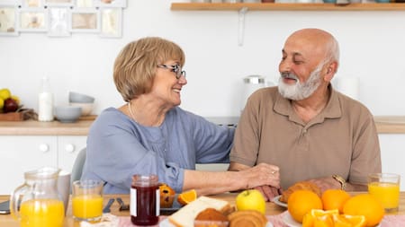 ¿El secreto de la longevidad?: un estudio afirma que desayunar temprano puede alargar la vida