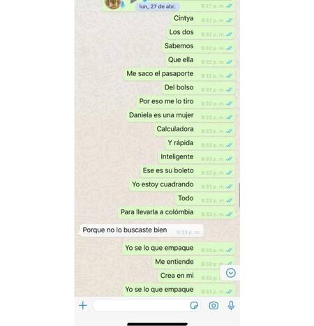 Sebastián Villa, chats