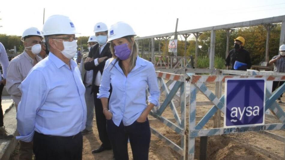 Malena Galmarini y Alberto Descalzo recorrieron obras en Ituzaingó