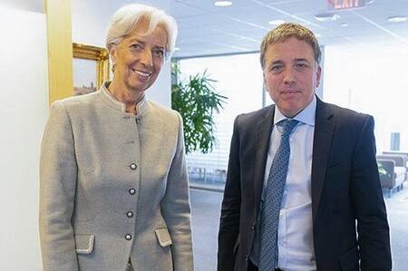 El ministro de Hacienda, Nicolás Dujovne, y la jefa del FMI, Christine Lagarde, NA