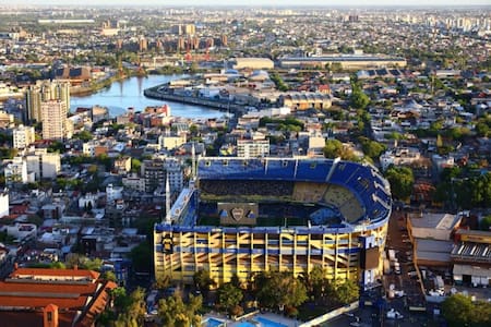 La Bombonera y el Riachuelo. Foto: archivo.
