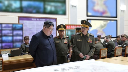 Kim Jong-un supervisó maniobras militares en Corea del Norte. Foto: REUTERS.