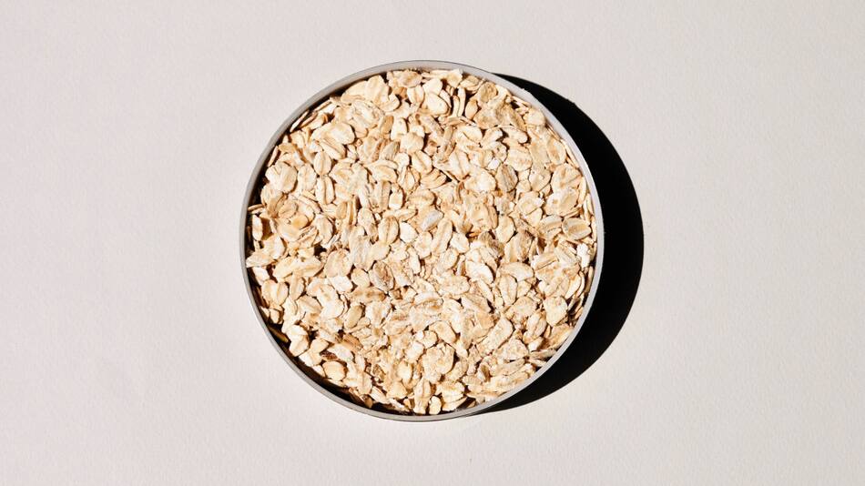 Incluir la avena en nuestra dieta contribuye al bienestar físico y mental. Foto: Unsplash.