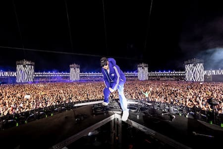 Bizarrap con los colores de Vélez. Foto: Instagram @bizarrap.