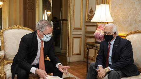 El canciller Felipe Solá tuvo un almuerzo de trabajo con el embajador de Estados Unidos Edward Prado, FOTO CANCILLERIA