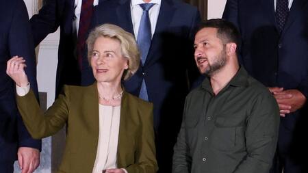 La presidenta de la Comisión Europea, Ursula von der Leyen , y el presidente de Ucrania, Volodimir Zelenski. Foto: Reuters.