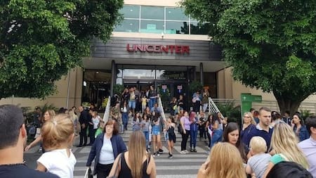 Evacuación del shopping Unicenter por amenaza de bomba