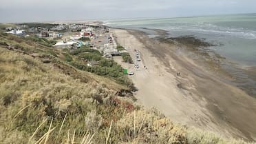 El diminuto paraíso costero bonaerense con paisajes de otro mundo: tiene apenas 25 habitantes y playas inigualables