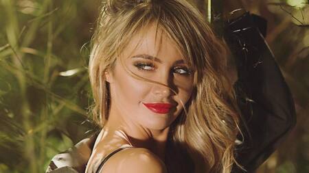 Melina Pitra revolucionó Instagram con sus sensuales fotos en las playas de Florida