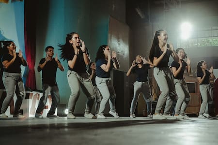 Bailar, grupo, coreografía. Foto: Unsplash.